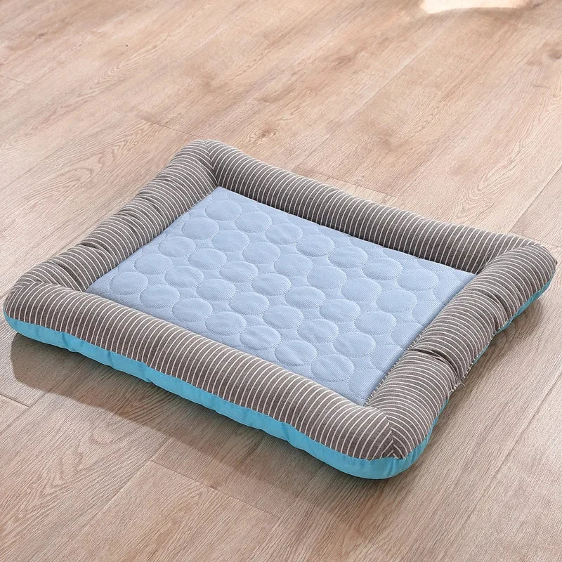 Lit Rafraîchissant pour Chien & Chat — Coussin de Glace Respirant, Bords Surélevés (Été) ❄️