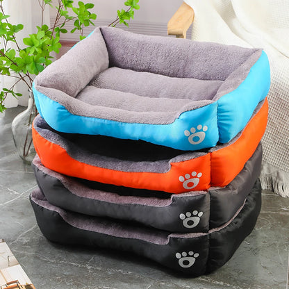 Canapé Carré Douillet pour Chien et Chat — Lavable, Chaud & Confortable