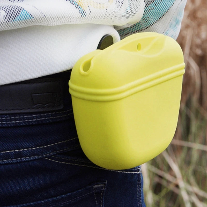 Sac à Friandises de Dressage pour Chien — Silicone, Fermeture Magnétique & Clip Ceinture 🎒